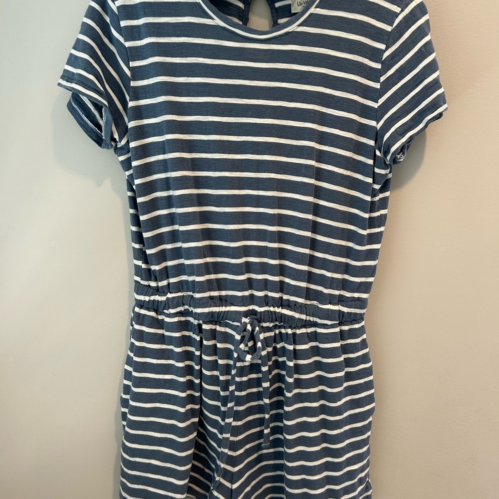 UPWEST women’s blue and white romper. Size M. EUC